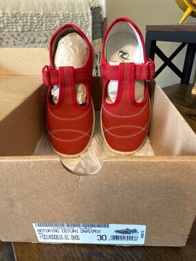 NEW Naturino Red Canvas Sprint Ostuni Sz 30 EU 12 US